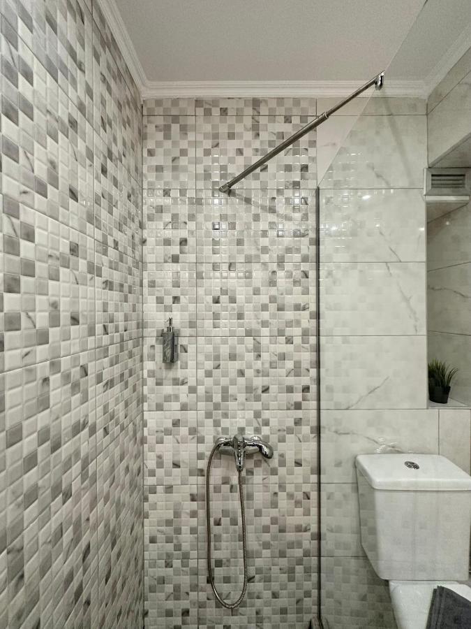Aura Suite V6 By Halu! Thessaloniki Exterior photo