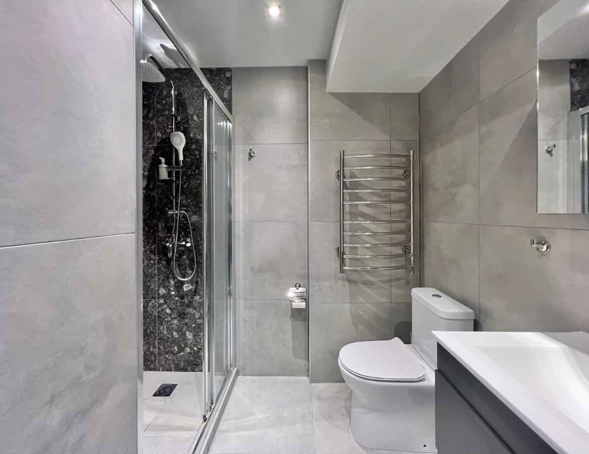 Aura Suite V6 By Halu! Thessaloniki Exterior photo